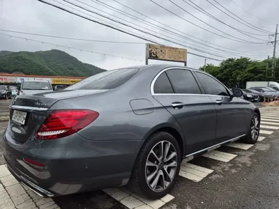 Mercedes-Benz E-Class 2019, 120598 км, за 14691.54 USD - фото 4