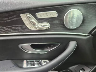 Mercedes-Benz E-Class 2019, 120598 км, за 14691.54 USD - фото 17