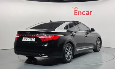 Hyundai Grandeur 2014, 62371 км, за 5550.05 USD