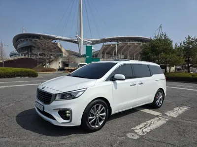 Kia Canival · 2019 год