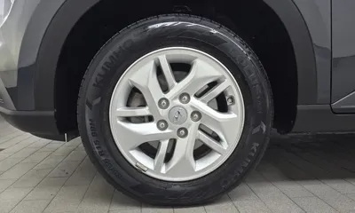 Hyundai Venue 2022, 25667 км, за 14897.23 USD