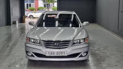 Hyundai Grandeur 2011, 61760 км, за 2992.46 USD