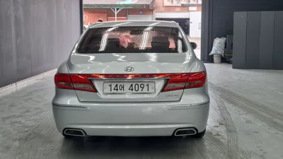 Hyundai Grandeur 2011, 61760 км, за 2992.46 USD