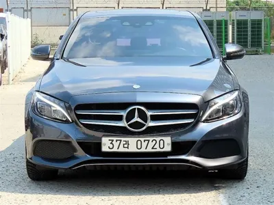 Mercedes-Benz C-Class · 2016 год