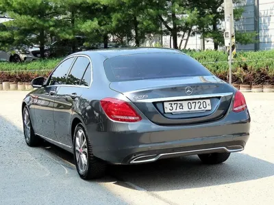 Mercedes-Benz C-Class 2016, 78264 км, за 8402.26 USD