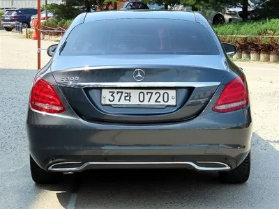 Mercedes-Benz C-Class 2016, 78264 км, за 8402.26 USD
