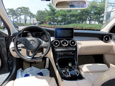 Mercedes-Benz C-Class 2016, 78264 км, за 8338.77 USD - фото 7