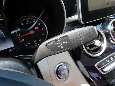 Mercedes-Benz C-Class 2016, 78264 км, за 8338.77 USD - фото 11