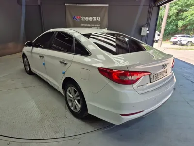 Hyundai Sonata 2015, 231709 км, за 3423.29 USD
