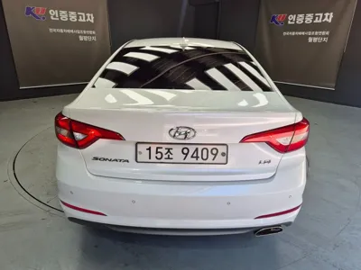 Hyundai Sonata 2015, 231709 км, за 3423.29 USD