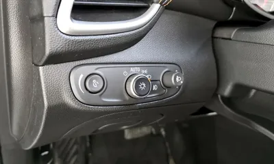 ChevroletGMDaewoo Trax 2018, 149503 км, за 3612.72 USD - фото 17