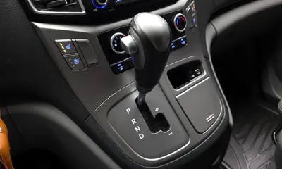 Hyundai Starex 2020, 115843 км, за 8840.93 USD - фото 9