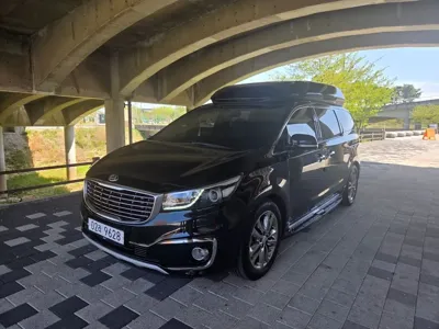 Kia Canival · 2018 год