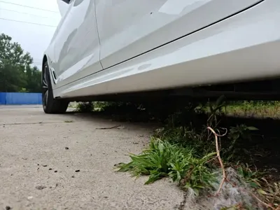 BMW 5 Series 2023, 52200 км, за 35019.92 USD - фото 22