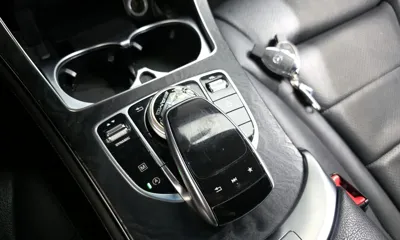 Mercedes-Benz GLC-Class 2019, 156255 км, за 16650.15 USD - фото 11