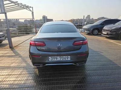 Mercedes-Benz E-Class 2017, 141200 км, за 12472.1 USD