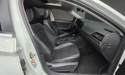 Volkswagen Jetta 2021, 68476 км, за 19841.29 USD - фото 26