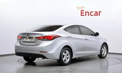 Hyundai Avante 2014, 166390 км, за 2974.62 USD