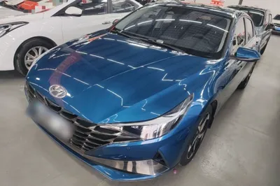 Hyundai Elantra · 2021 год