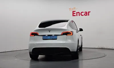 Tesla Model Y 2023, 78308 км, за 24484.71 USD