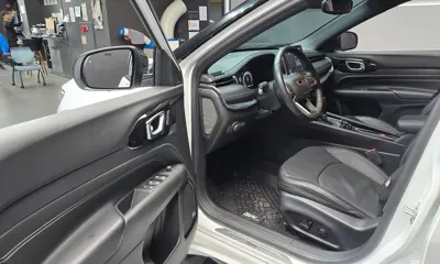Jeep Compass 2022, 19724 км, за 17109.04 USD - фото 10