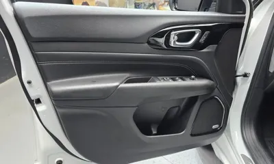 Jeep Compass 2022, 19724 км, за 17109.04 USD - фото 24