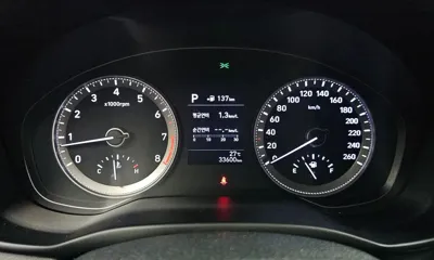 Hyundai Grandeur 2017, 33600 км, за 10047.6 USD - фото 8