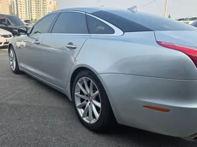 Jaguar XJ 2015, 256397 км, за 4553.75 USD