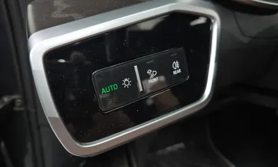 Audi A6 2022, 23808 км, за 24419.06 USD - фото 29