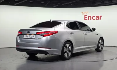 Kia K5 2012, 240498 км, за 1969.28 USD