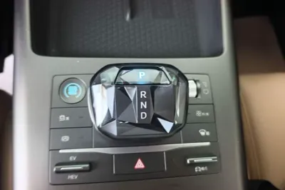 BYD Song Pro New Energy 2025, 33800 км, за 12881 USD - фото 16