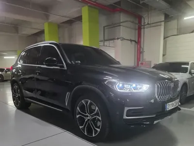 BMW X5 · 2022 год