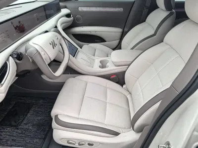 IM IM L6 2025, 14000 км, за 23954.8 USD