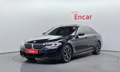 BMW 5-Series · 2021 год