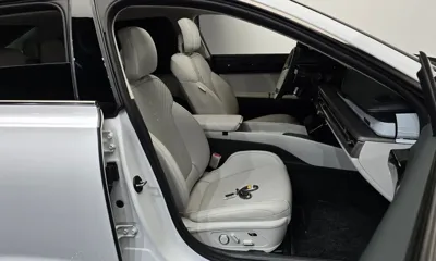 Hyundai Grandeur 2023, 56880 км, за 26716.56 USD - фото 27
