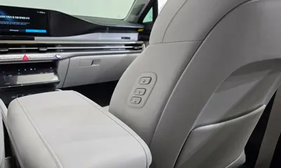 Hyundai Grandeur 2023, 56880 км, за 26716.56 USD - фото 30