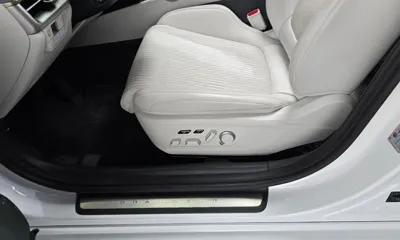 Hyundai Grandeur 2023, 56880 км, за 26716.56 USD - фото 33