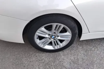 BMW 3 Series 2017, 101700 км, за 11966 USD - фото 16