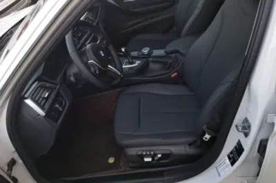 BMW 3 Series 2017, 101700 км, за 11966 USD - фото 22