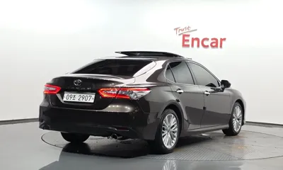 Toyota Camry 2019, 21742 км, за 17551.84 USD