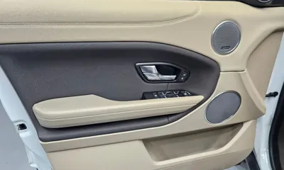 Land Rover Range Rover Evoque 2018, 88083 км, за 8905.93 USD - фото 24