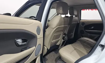 Land Rover Range Rover Evoque 2018, 88083 км, за 8905.93 USD - фото 28