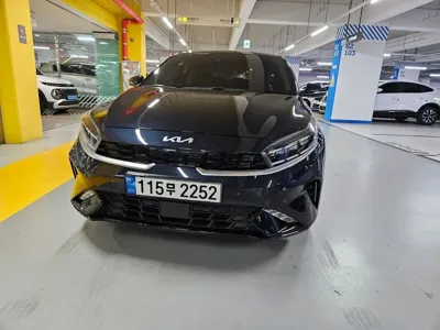 Kia K3 · 2022 год