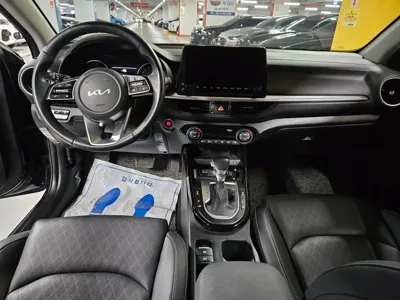 Kia K3 2022, 5519 км, за 17781.61 USD - фото 7