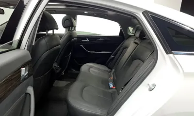 Hyundai Sonata 2015, 128143 км, за 7811.47 USD - фото 12