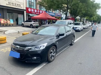 Honda Accord · 2017 год