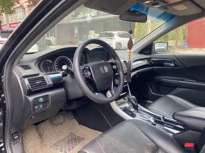 Honda Accord 2017, 70000 км, за 10630.08 USD