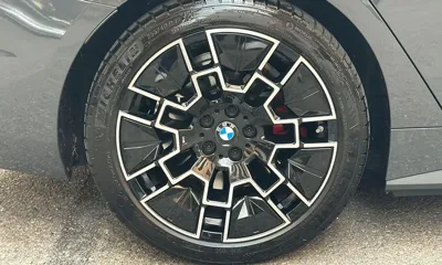 BMW i4 2025, 6866 км, за 43980.57 USD - фото 14