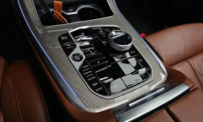 BMW X7 2024, 41595 км, за 76973.89 USD - фото 9
