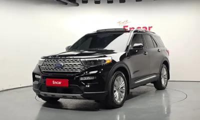 Ford Explorer · 2022 год